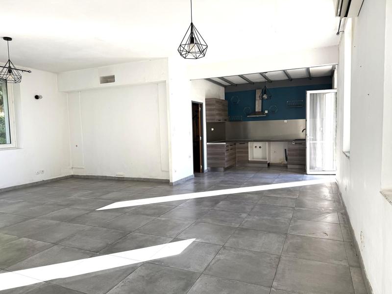 Maison - 158 m² - 6 pièces