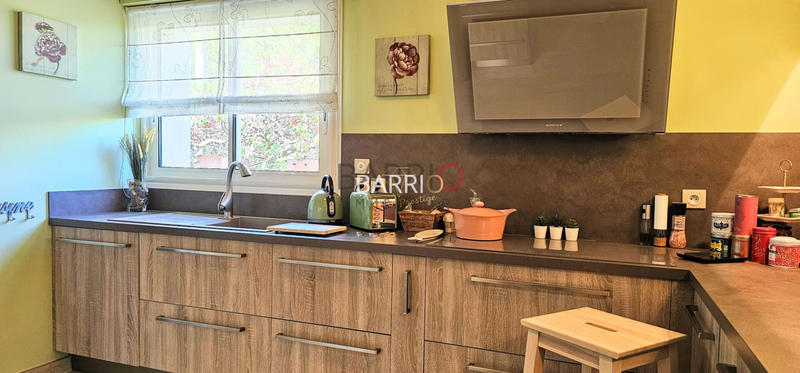 Villa - 254 m² - 10 pièces