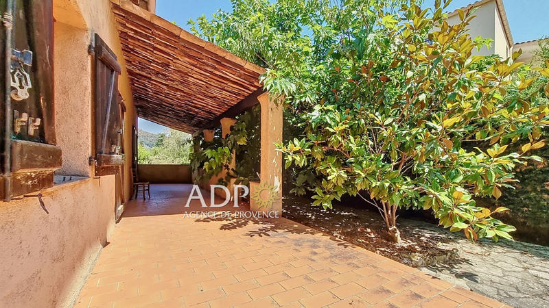 Maison - 98 m² - 3 pièces