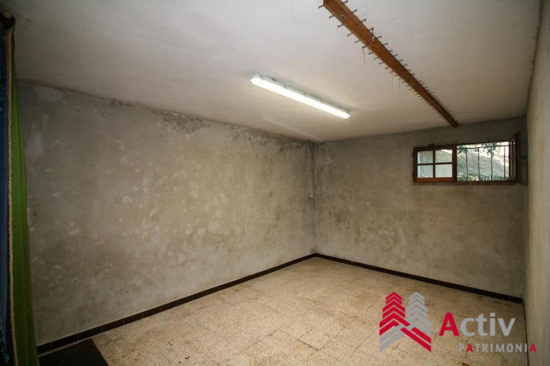 Maison - 209 m² - 9 pièces