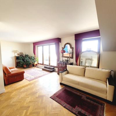 Appartement - 126 m² - 5 pièces