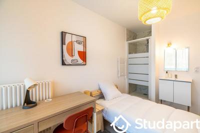 Chambre - 9 m² - 1 pièce