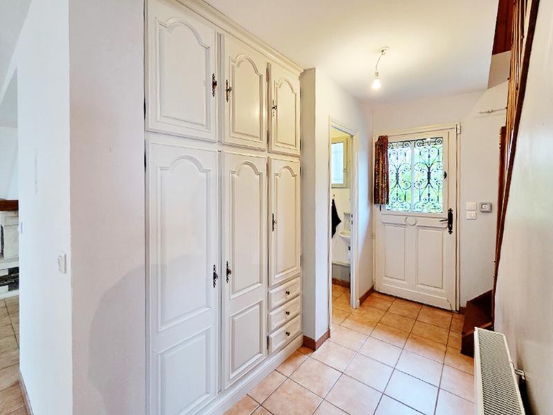 Pavillon - 200 m² - 8 pièces