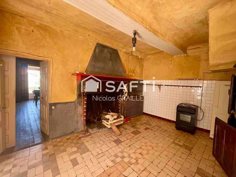 Maison - 215 m² - 11 pièces