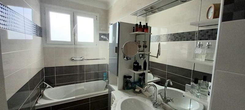 Villa - 173 m² - 8 pièces