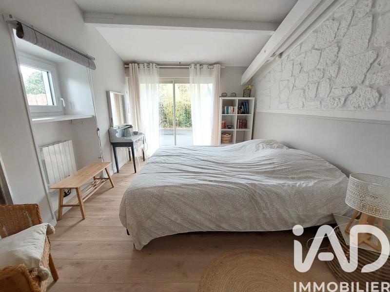 Maison - 217 m² - 7 pièces