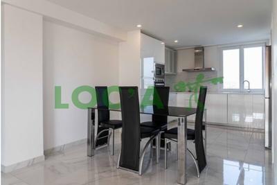 Appartement - 79 m² - 4 pièces