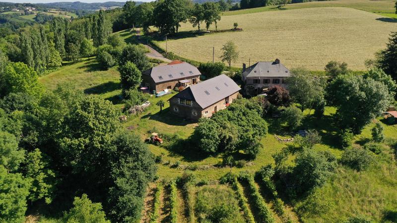 Maison - 235 m² - 11 pièces