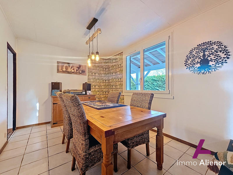 Maison - 140 m² - 6 pièces