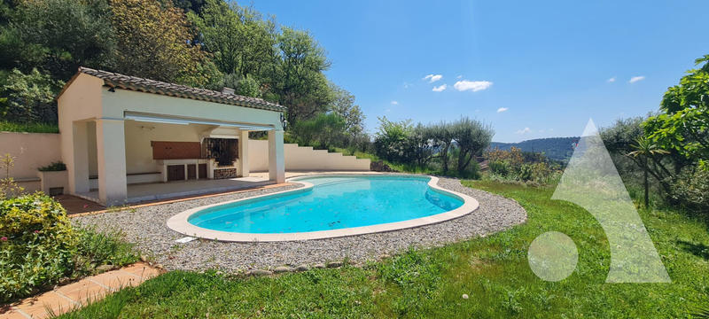 Maison - 174 m² - 7 pièces