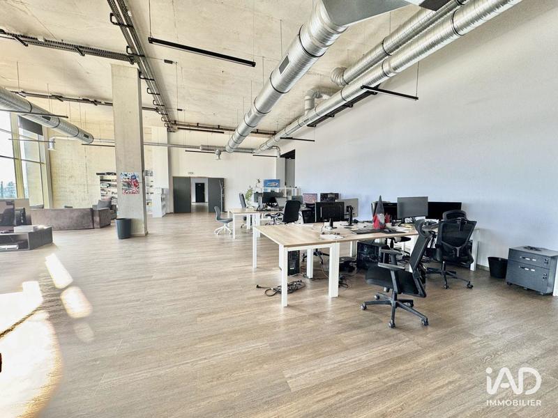 Bureau - 247 m²