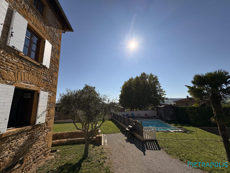 Maison ancienne - 247 m² - 13 pièces