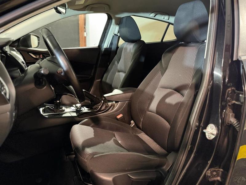 Mazda 3 III Hatchback 2.0 SkyActiv-G 165ch Sièges chauffants, Son Bose, Affichage tête-haute