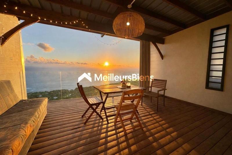 Maison - 90 m² - 3 pièces