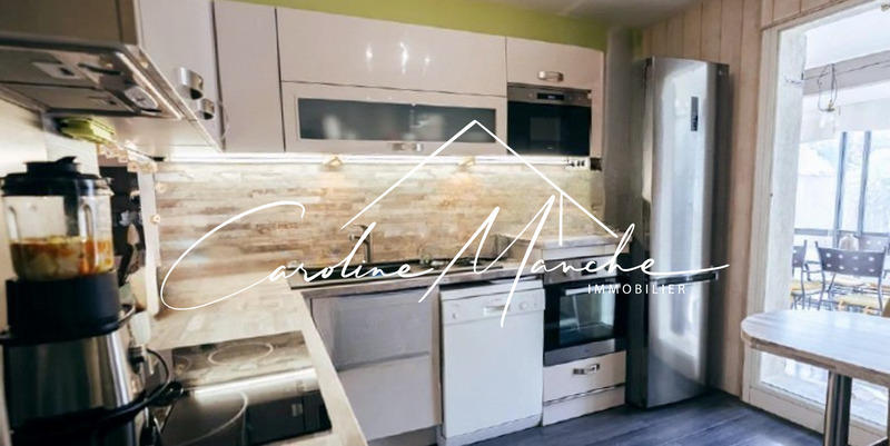 Maison - 110 m² - 6 pièces