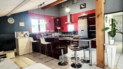 Appartement - 84 m² - 4 pièces