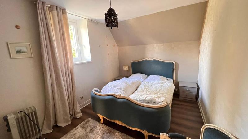 Maison - 207 m² - 8 pièces