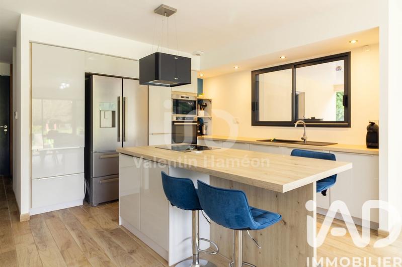 Maison - 142 m² - 7 pièces