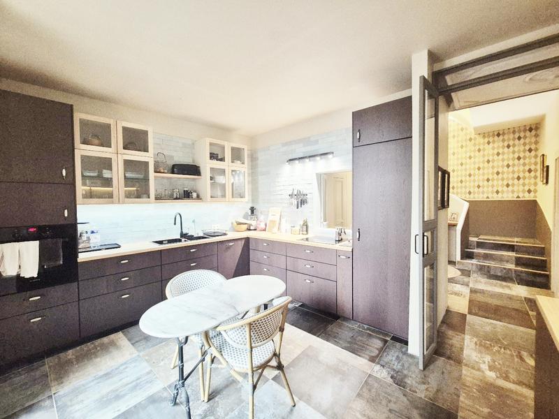 Maison bourgeoise - 200 m² - 7 pièces