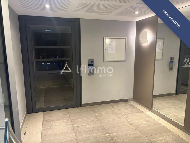 Appartement - 96 m² - 5 pièces