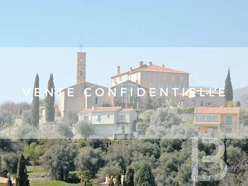 Maison - 230 m² - 7 pièces