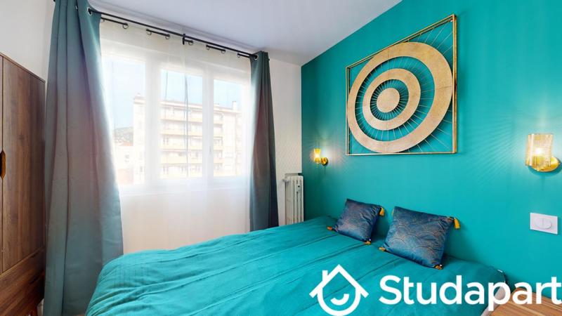 Chambre - 11 m² - 1 pièce