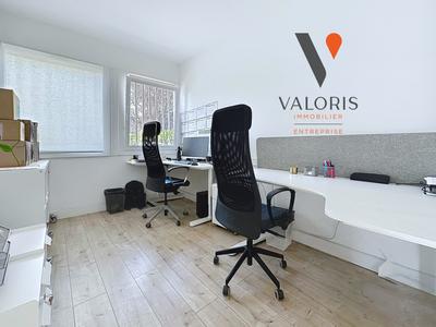 Bureau - 164 m² - 9 pièces