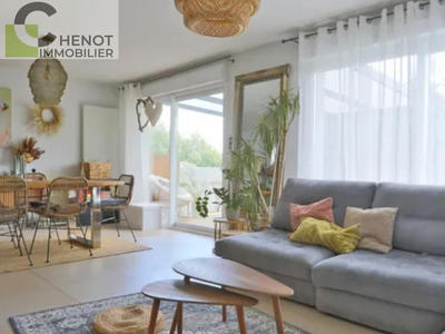 Propriété - 171 m² - 7 pièces