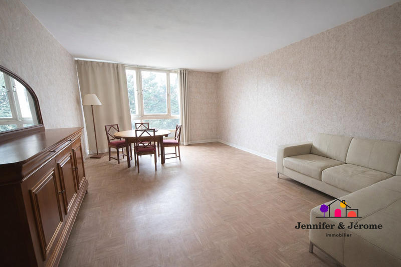 Appartement - 94 m² - 6 pièces