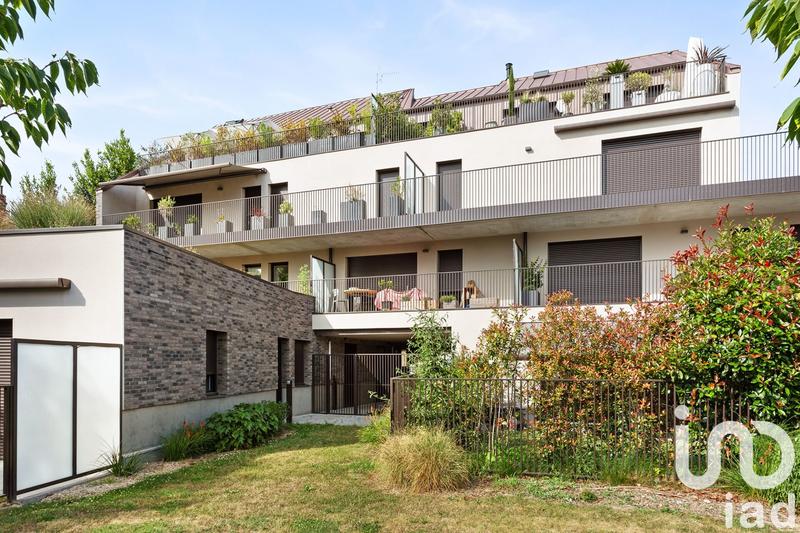 Appartement - 90 m² - 4 pièces