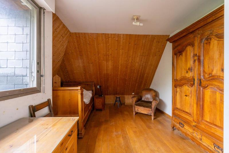 Maison - 227 m² - 10 pièces