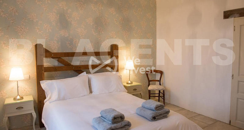 Maison - 200 m² - 8 pièces