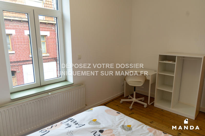 Chambre - 10 m² - 6 pièces
