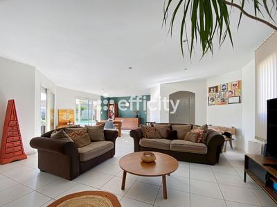 Maison - 134 m² - 5 pièces