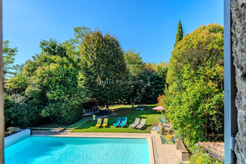 Maison - 500 m² - 14 pièces