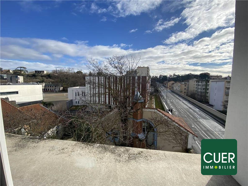 Appartement - 94 m² - 5 pièces