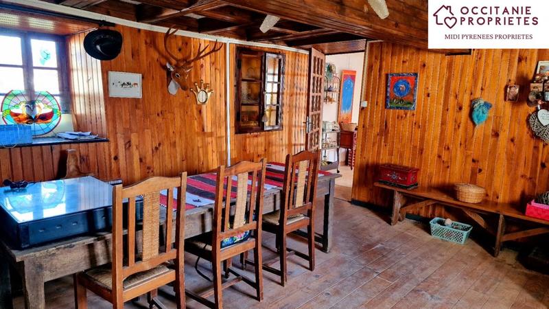 Maison - 161 m² - 8 pièces