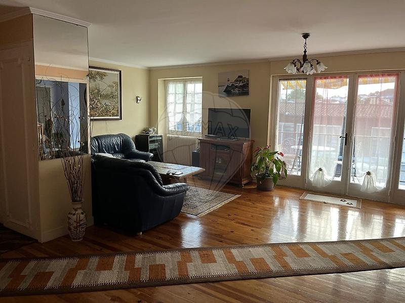 Appartement - 105 m² - 3 pièces