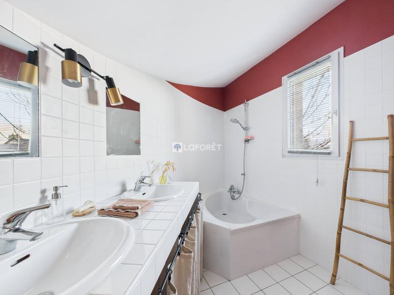 Maison contemporaine - 133 m² - 5 pièces