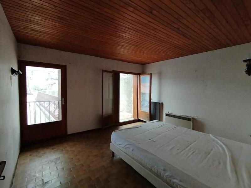 Maison - 202 m² - 10 pièces