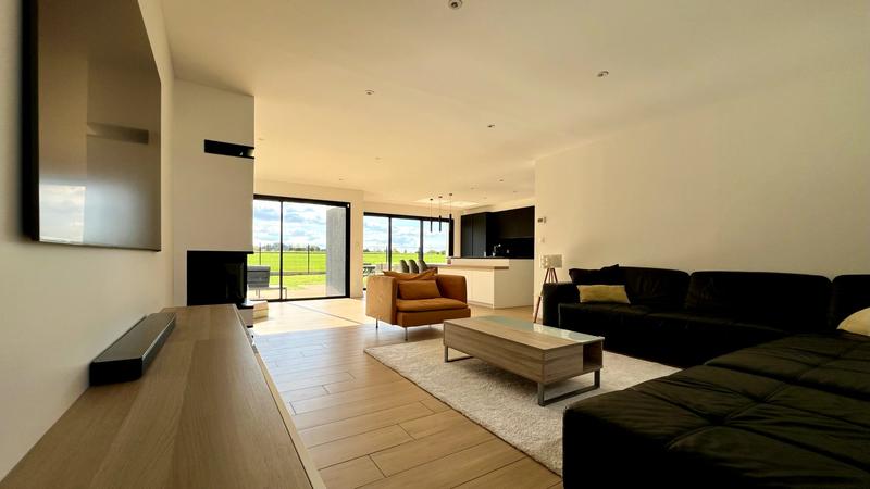 Maison - 137 m² - 5 pièces