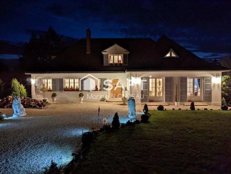 Maison - 357 m² - 7 pièces