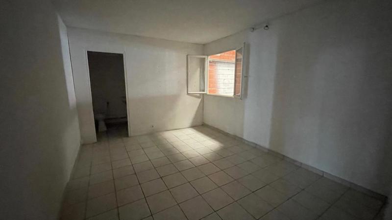 Divers - 300 m² - 4 pièces