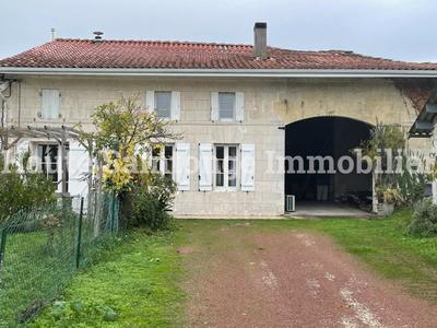 Maison de village - 89 m² - 3 pièces