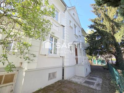 Villa - 194 m² - 8 pièces