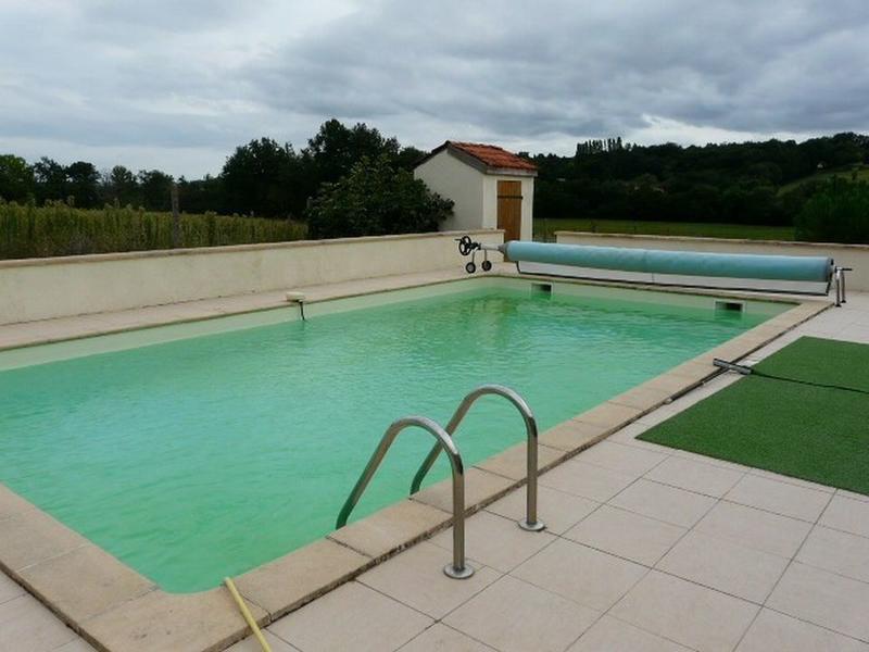 Maison en pierre - 203 m² - 6 pièces