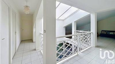 Maison de maîtres - 220 m² - 9 pièces