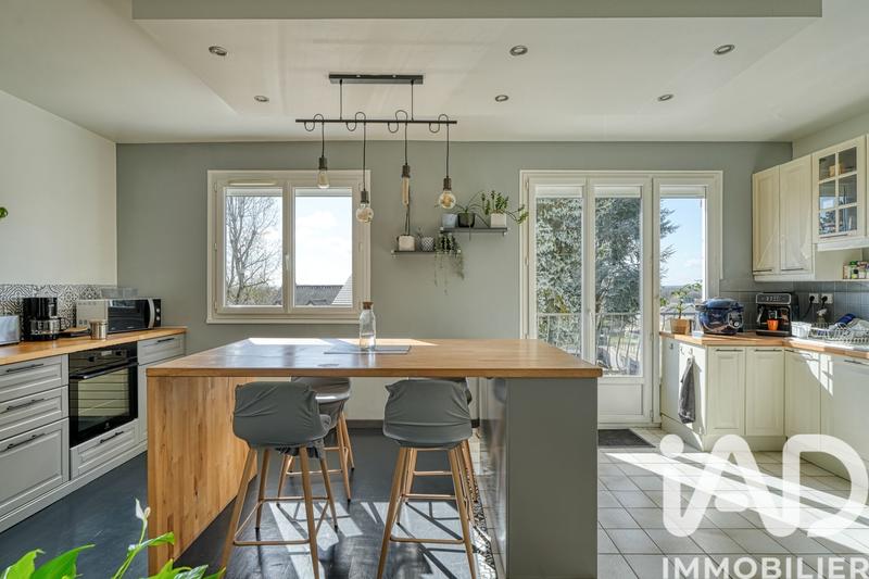 Maison - 168 m² - 7 pièces