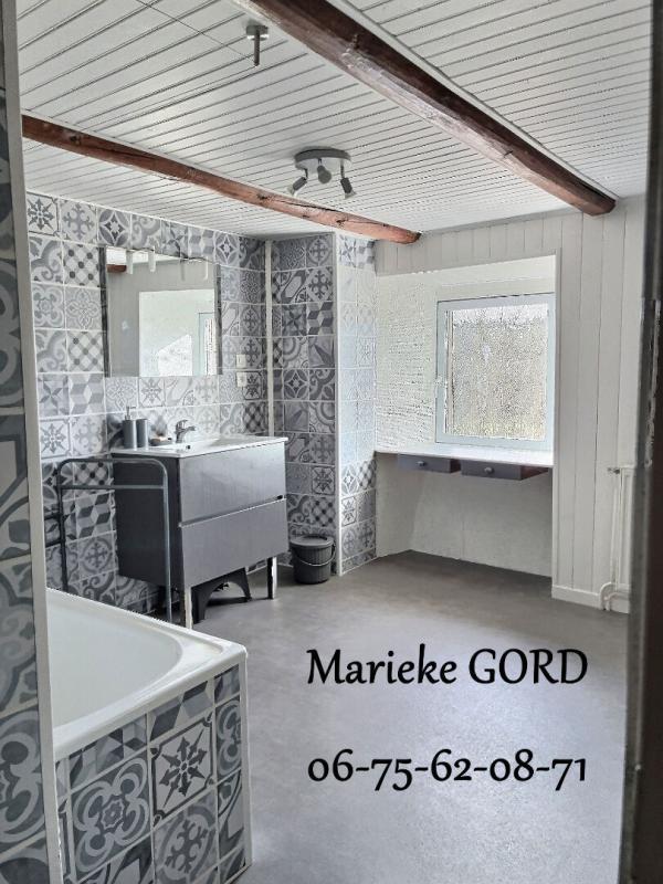 Maison - 248 m² - 9 pièces