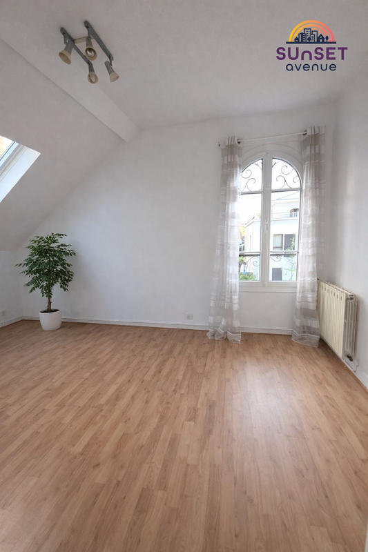 Maison ancienne - 104 m² - 7 pièces